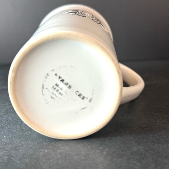 Starbucks 2013 Tall Coffee Mug with Lid White Ceramic Black Mermaid Logo 16 Oz - Picture 4 of 11